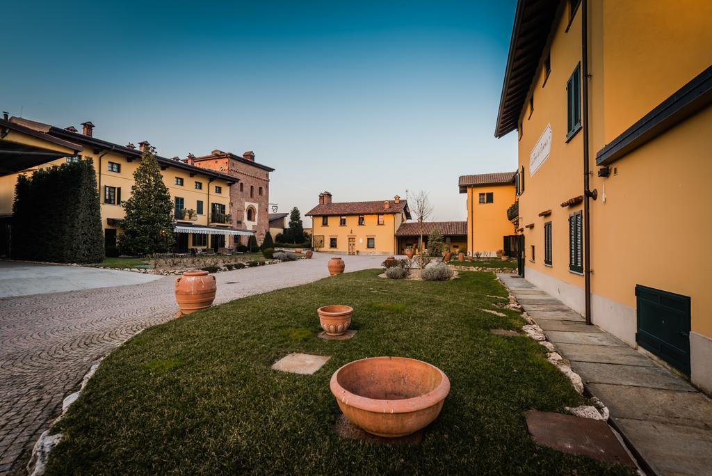 La Torre Dei Canonici Lumellogno Bagian luar foto