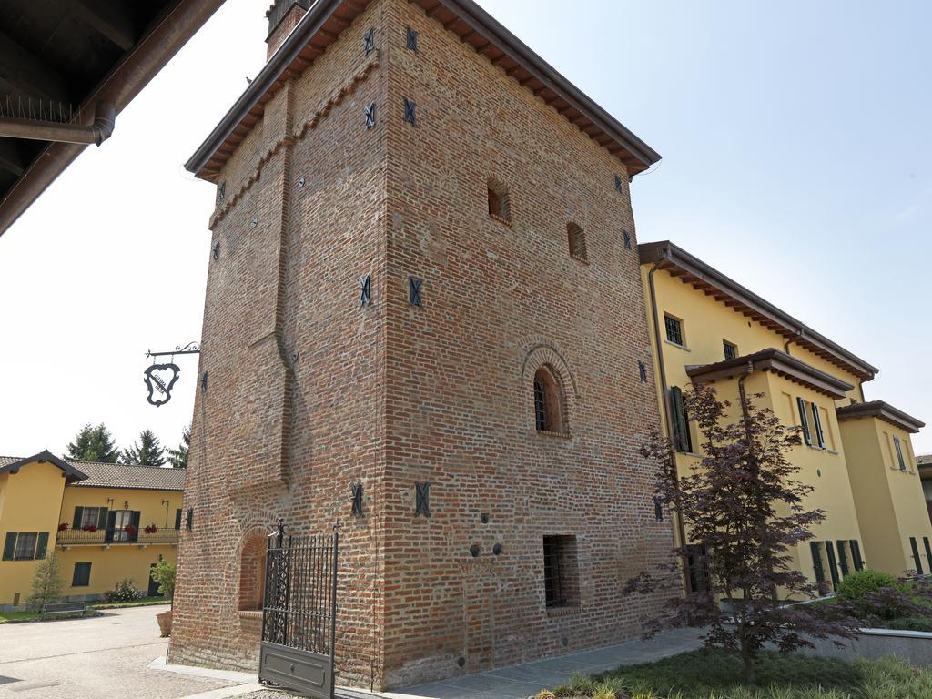 La Torre Dei Canonici Lumellogno Bagian luar foto